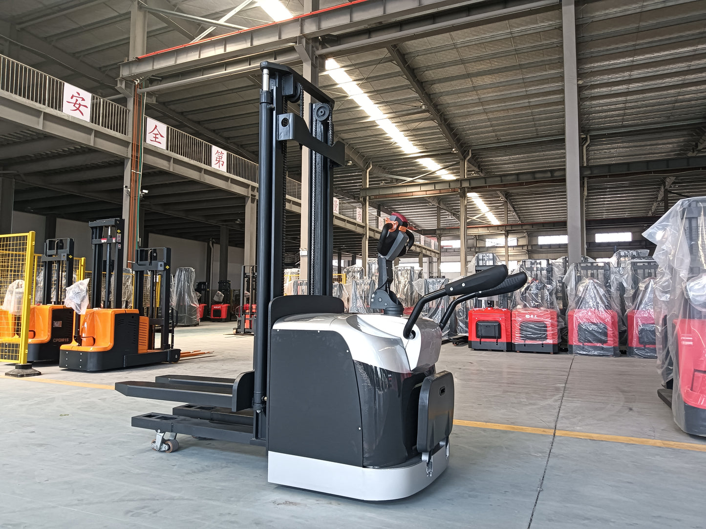 Full Electric Stand on Type Stacker-CDD20s