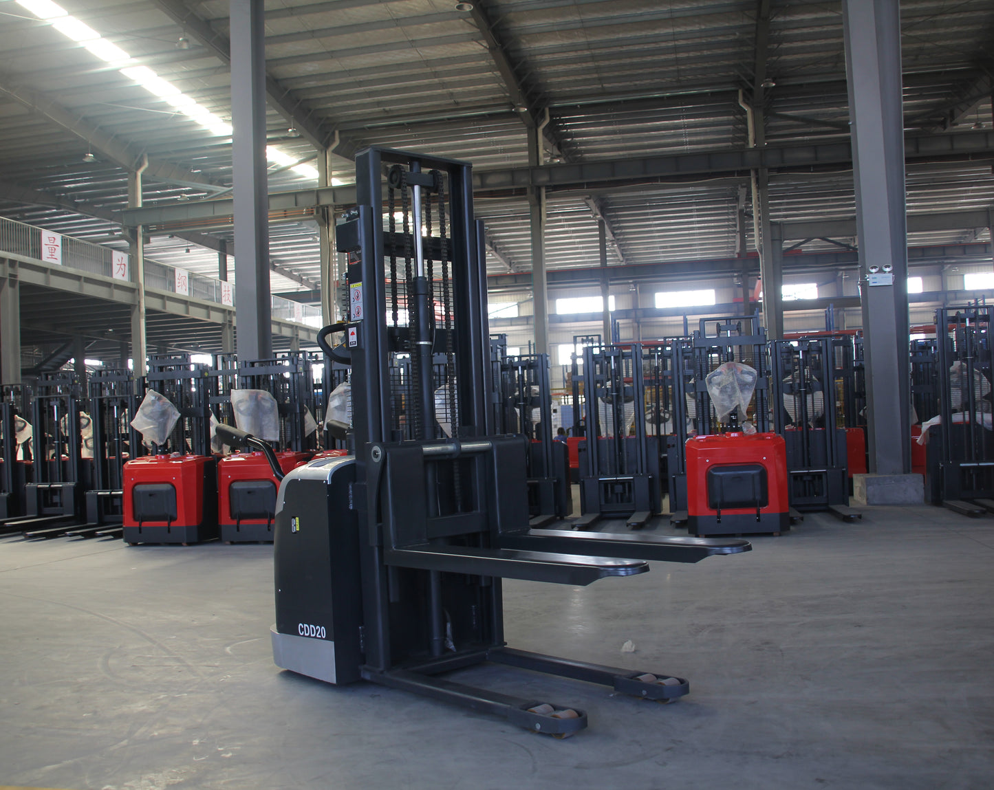 Full Electric Stand on Type Stacker-CDD20s